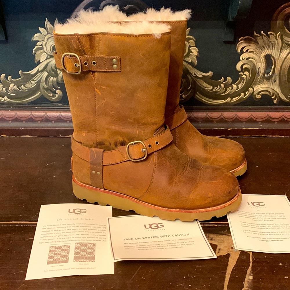 New UGG Noira Leather Boots